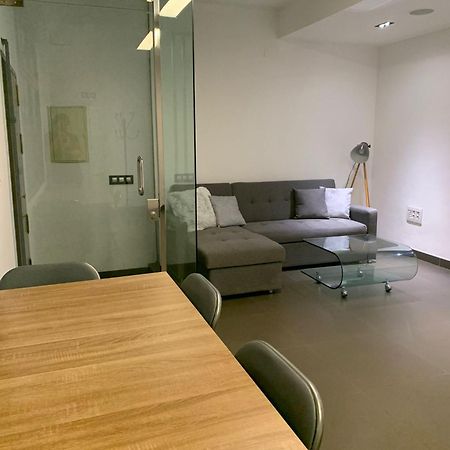 Estudio Puerta Del Sol Aguilar Bagian luar foto
